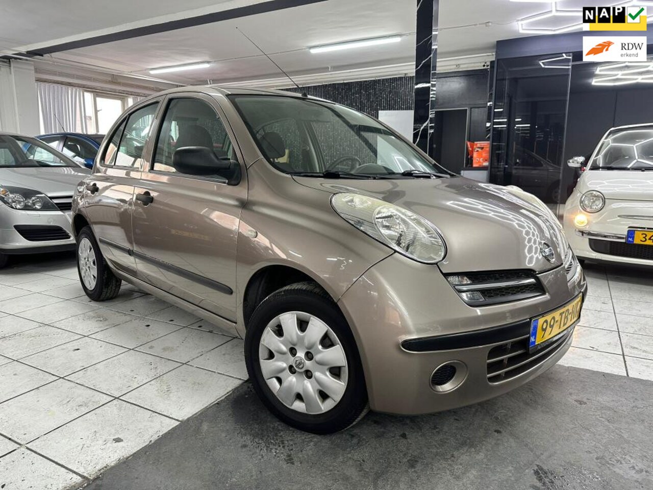 Nissan Micra - 1.2 Visia AUT\Airco\Nap - AutoWereld.nl