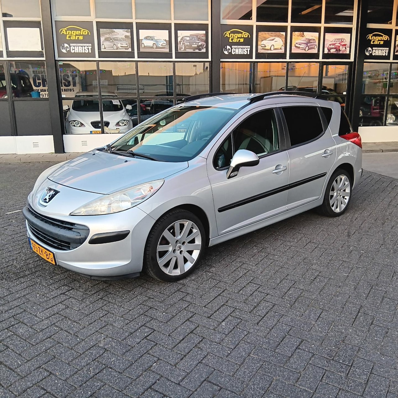 Peugeot 207 SW - 1.4 VTi X-line 1.4 VTi X-line - AutoWereld.nl