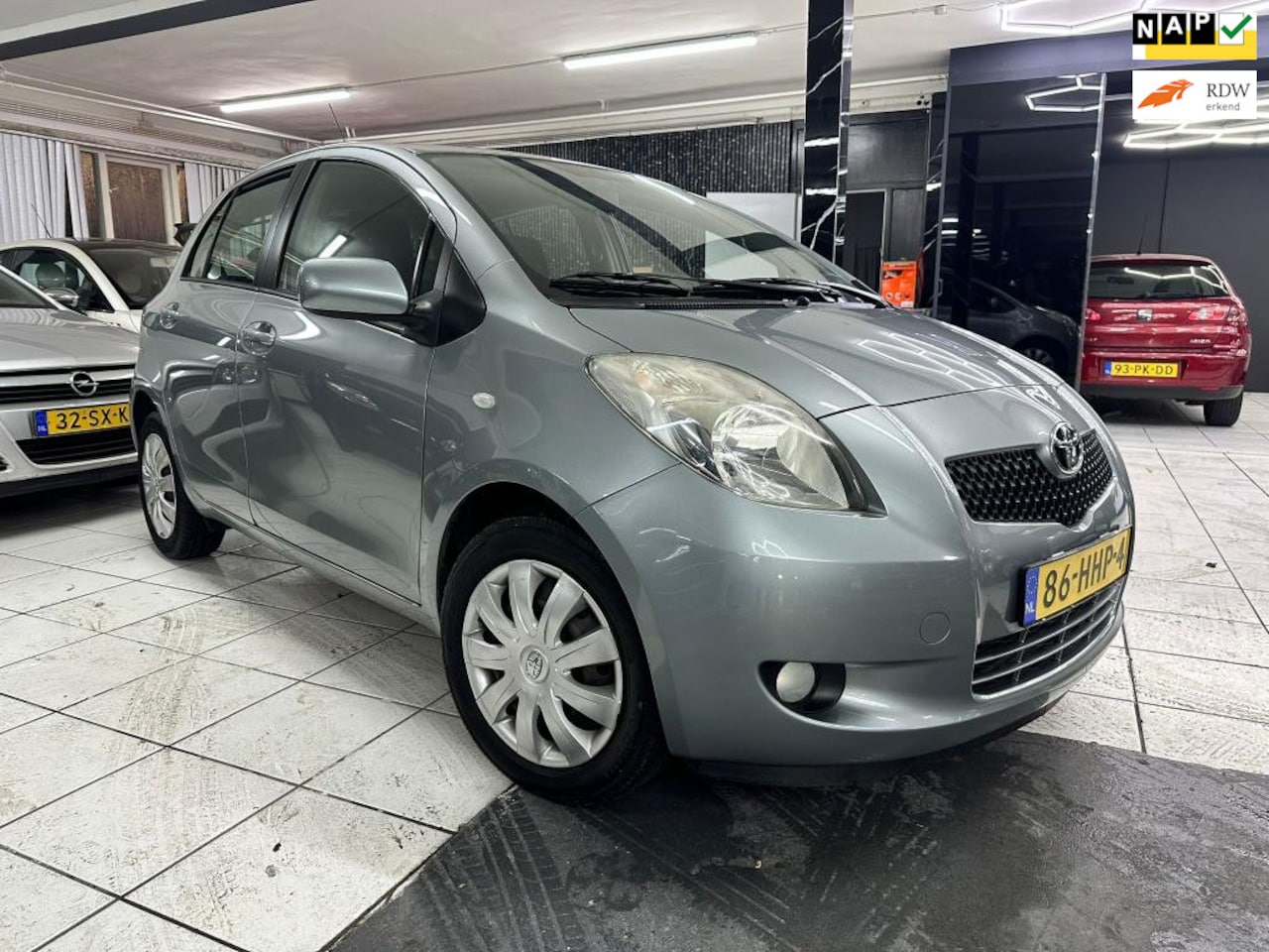 Toyota Yaris - 1.3 VVTi Sol Airco\Nap - AutoWereld.nl