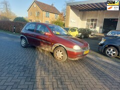 Opel Corsa - 1.2i-16V Onyx Lage KM-stand , Lak Bladert af, geen mooie