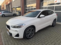 BMW X2 - SDrive18i AUT M Sport LED Navi Alcantara Cruise PDC