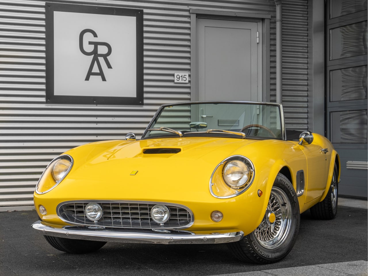 Ferrari 250 - GT California Replica Kitcar | - AutoWereld.nl