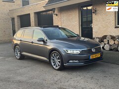 Volkswagen Passat Variant - 1.6 TDI Edition R |PANO |VIRTUAL