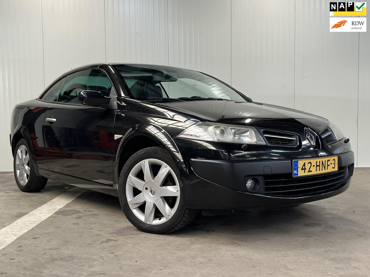 Renault Mégane coupé cabriolet - 2.0-16V Tech Line Xenon Leder Stoelverwarming Etc.. - AutoWereld.nl