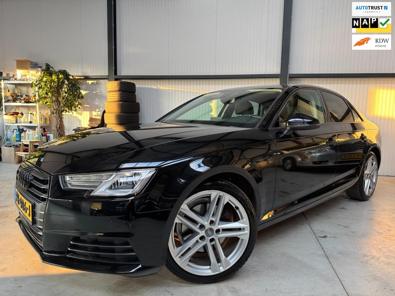 Audi A4 Limousine - 1.4 TFSI Automaat Navigatie Stoelvw 19'' - AutoWereld.nl