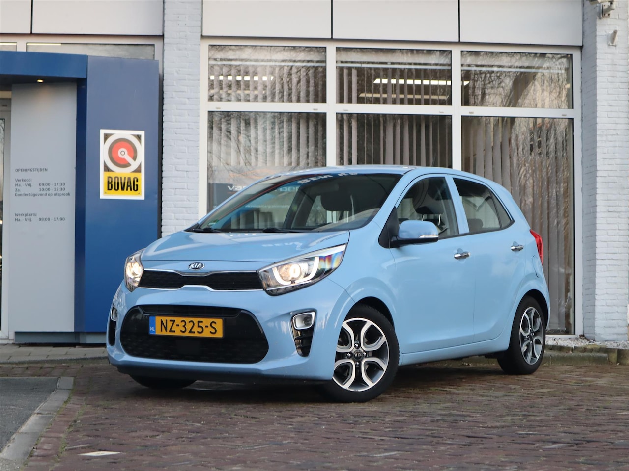 Kia Picanto - 1.0 CVVT 67pk 5-zits ExecutiveLine - AutoWereld.nl