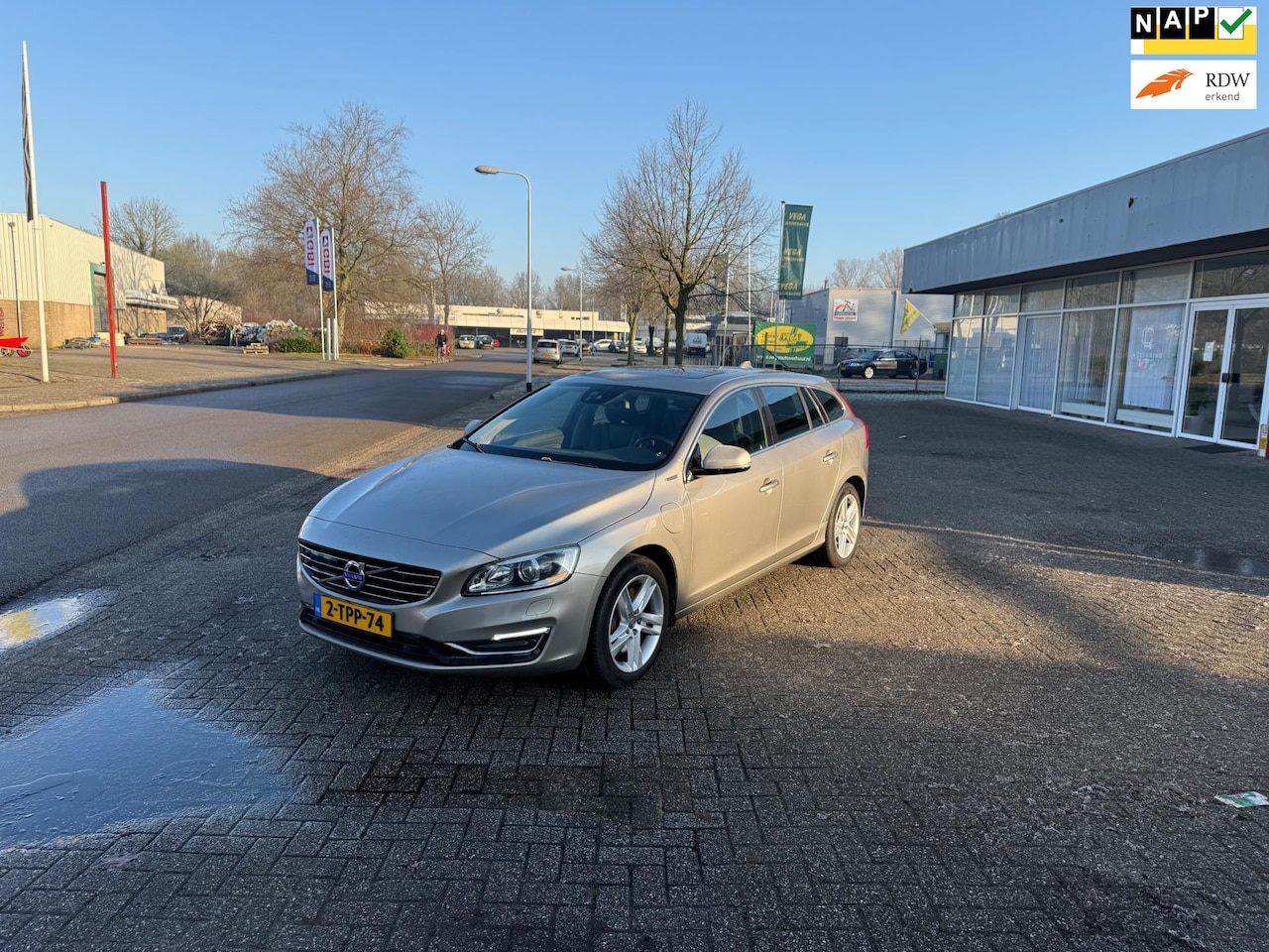 Volvo V60 - 2.4 D6 AWD Plug-In Hybrid Summum 2.4 D6 AWD Plug-In Hybrid Summum - AutoWereld.nl