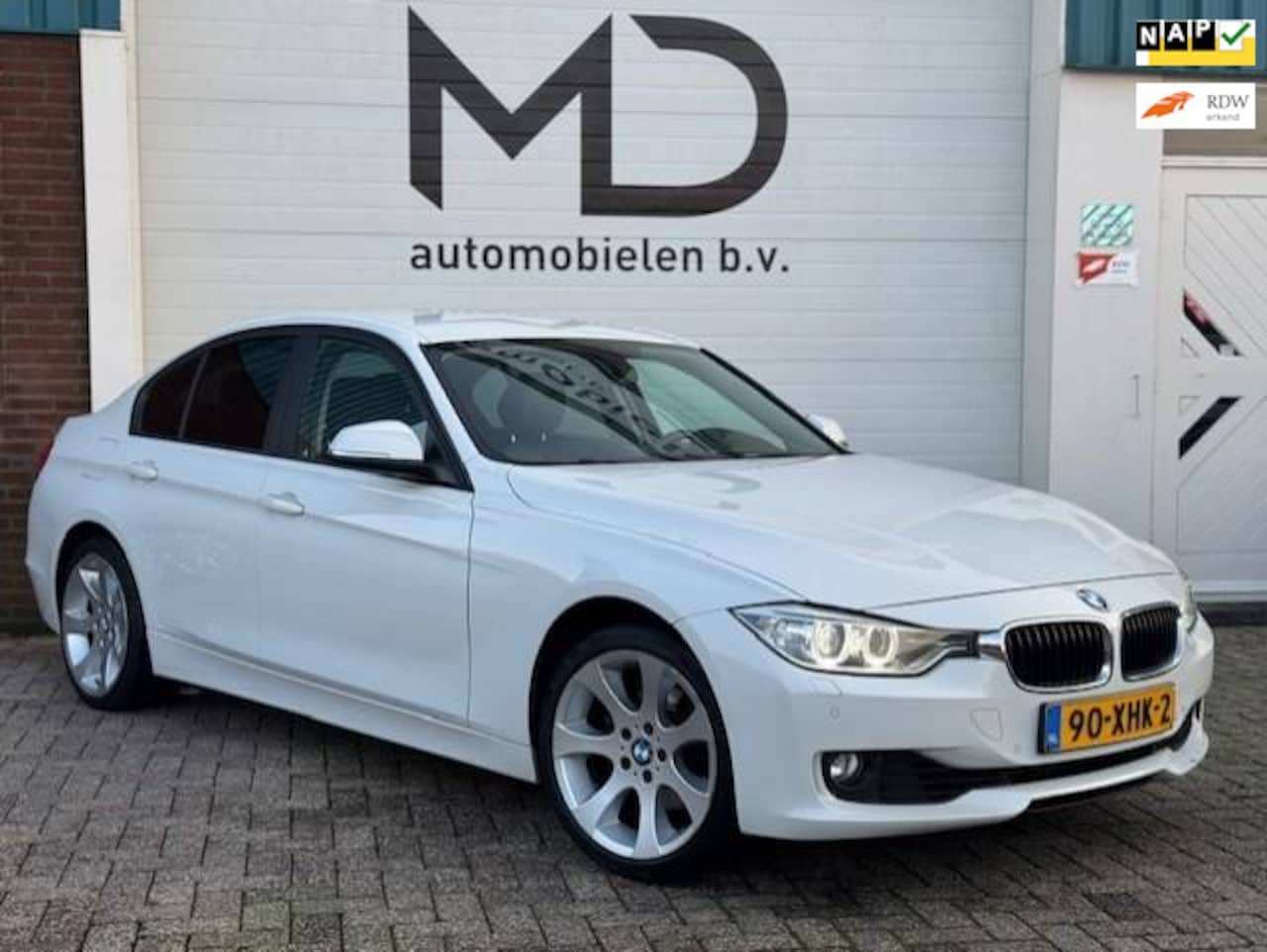 BMW 3-serie - 320i High Executive Sport /LED /Leder / Automaat - AutoWereld.nl