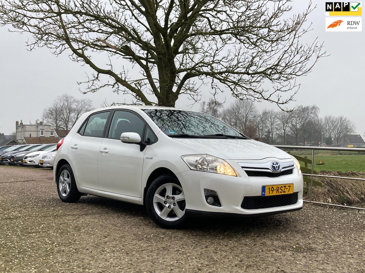 Toyota Auris - 1.8 Full Hybrid Aspiration | Cruise + Clima + Navi nu € 6.975,-!!! - AutoWereld.nl