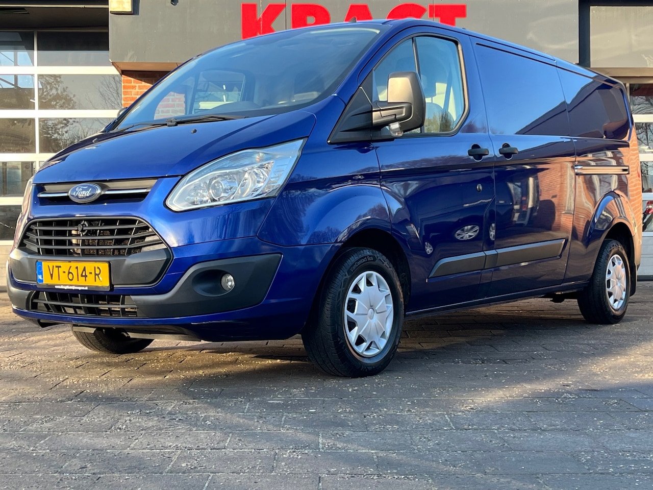 Ford Transit Custom - 290 2.2 TDCI L2H1 Trend 290 2.2 TDCI L2H1 Trend, airco, cruise, trekhaak, NAP, GARANTIE - AutoWereld.nl