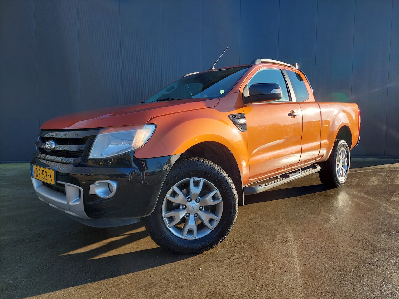 Ford Ranger - 3.2 TDCi 200 PK 5 CILINDER Wildtrak Super Cab NAVI CRUISE ECC TREKHAAK 4x4 - AutoWereld.nl