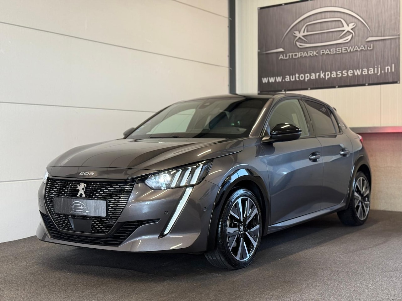 Peugeot 208 - 1.2 PureTech GT ACC, Pano, Virtual Cockpit, Apple Carplay, Sfeerverlichting, Lane-Assist, - AutoWereld.nl