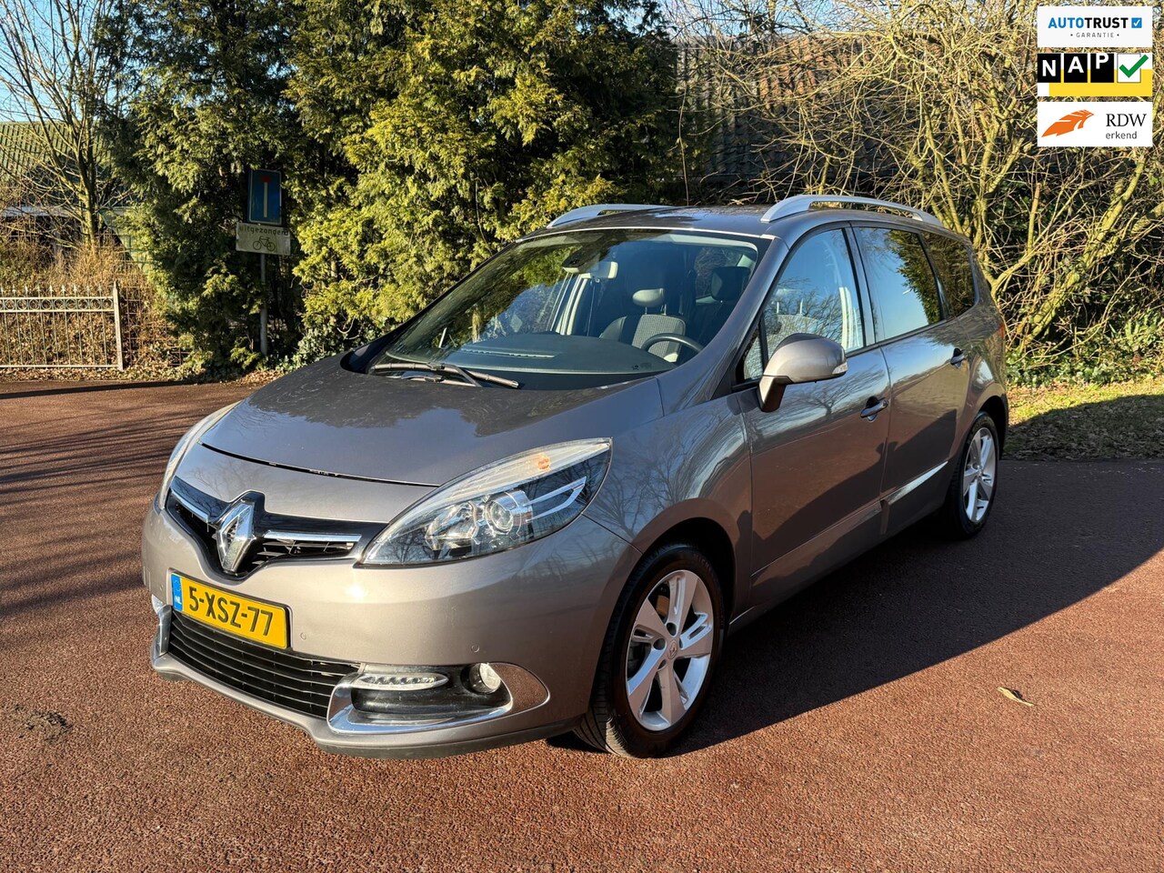 Renault Grand Scénic - 1.2 TCe R-Cinéma / Navi / Airco / NAP / led / DVD / pdc / - AutoWereld.nl