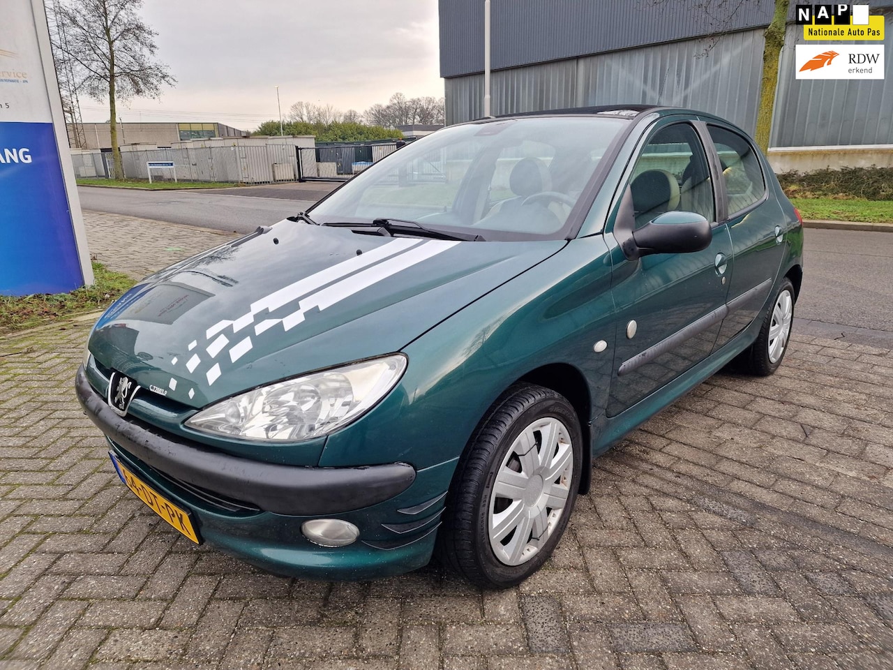 Peugeot 206 - 1.6 Roland Garros 1.6 Roland Garros, Nieuwe Apk, Nap, Goed onderhouden, Inruil mogelijk. - AutoWereld.nl