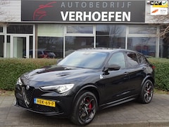 Alfa Romeo Stelvio - 2.9 V6 AWD Quadrifoglio - STOEL / STUUR VERW - PARK CAMERA - DIST / LANE ASSIST