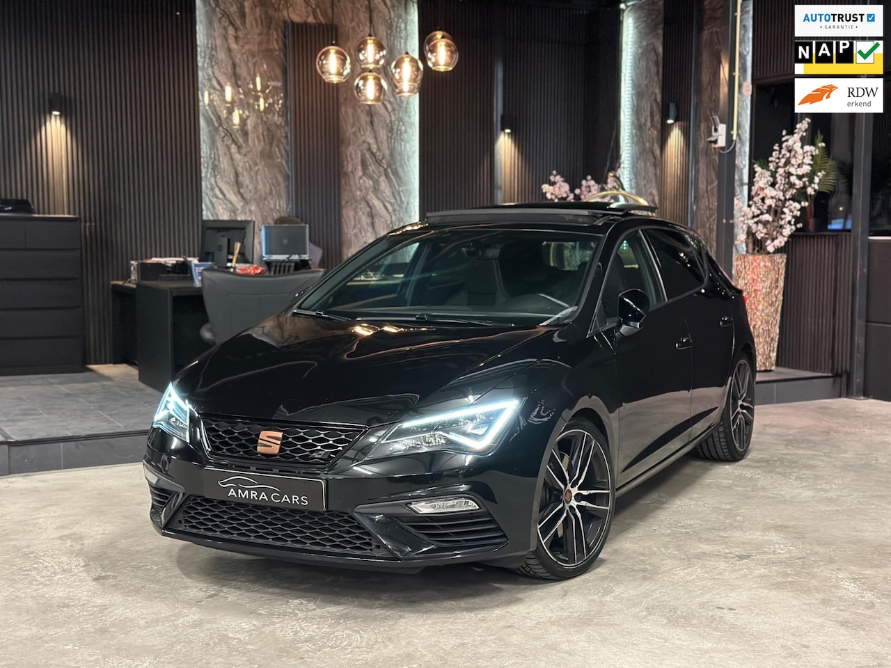 Seat Leon - 2.0 TSI CUPRA Black|PANO|KUIP|BOMVOL! - AutoWereld.nl