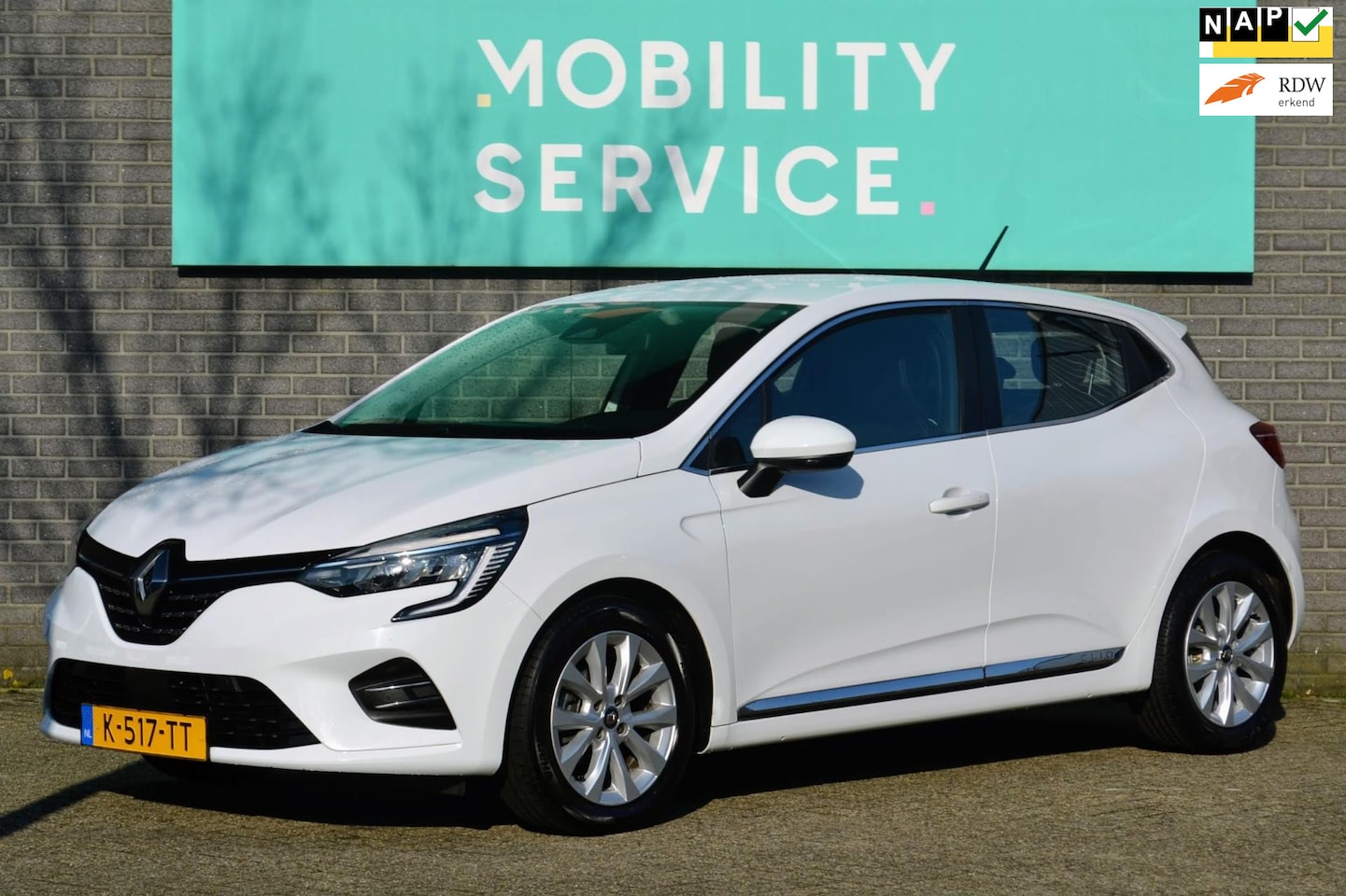 Renault Clio - 1.0 TCe Intens Clima Keyless LED CarPlay LMV LaneAssist - AutoWereld.nl