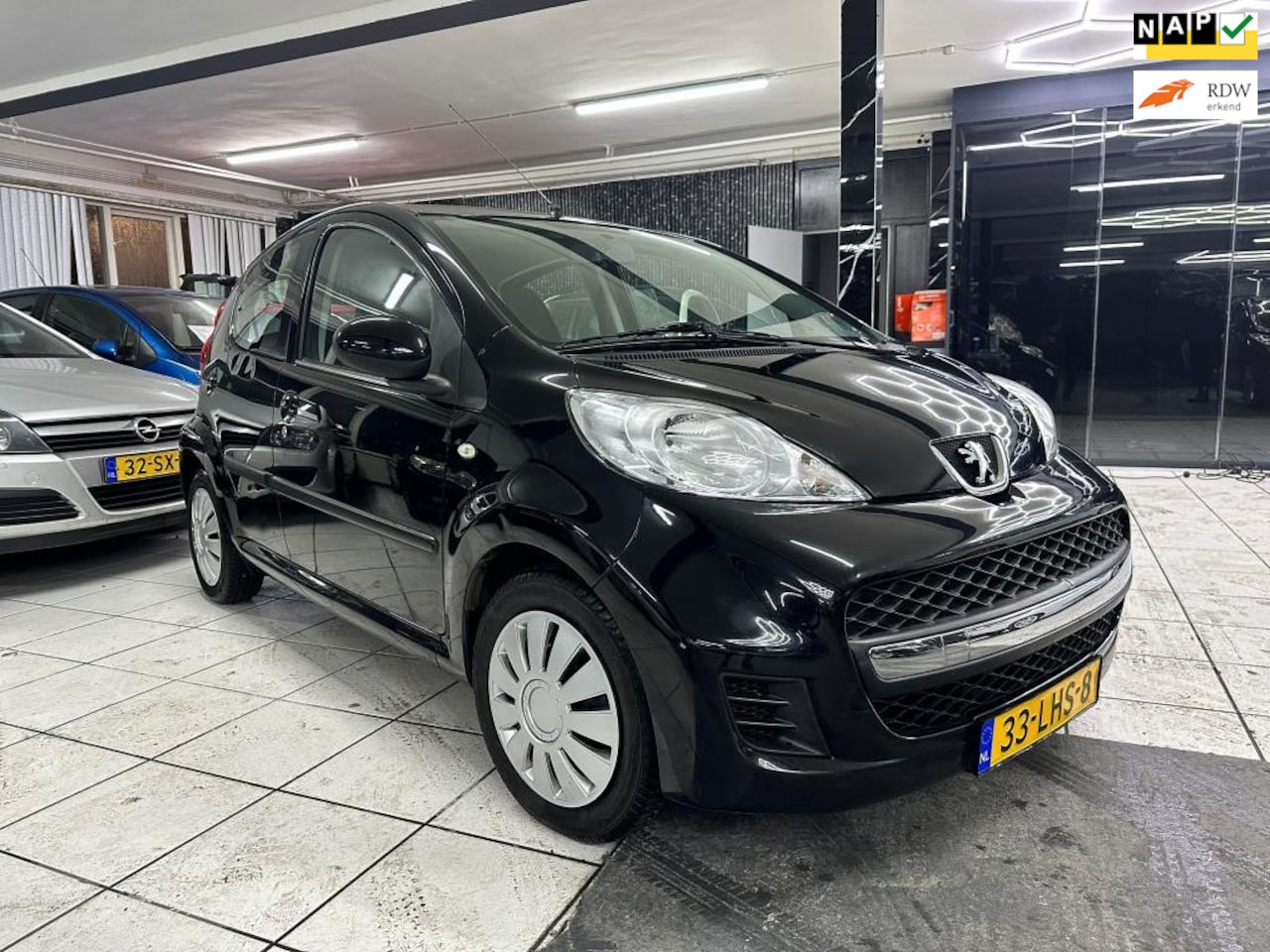 Peugeot 107 - 1.0-12V XS 1.0-12V XS - AutoWereld.nl