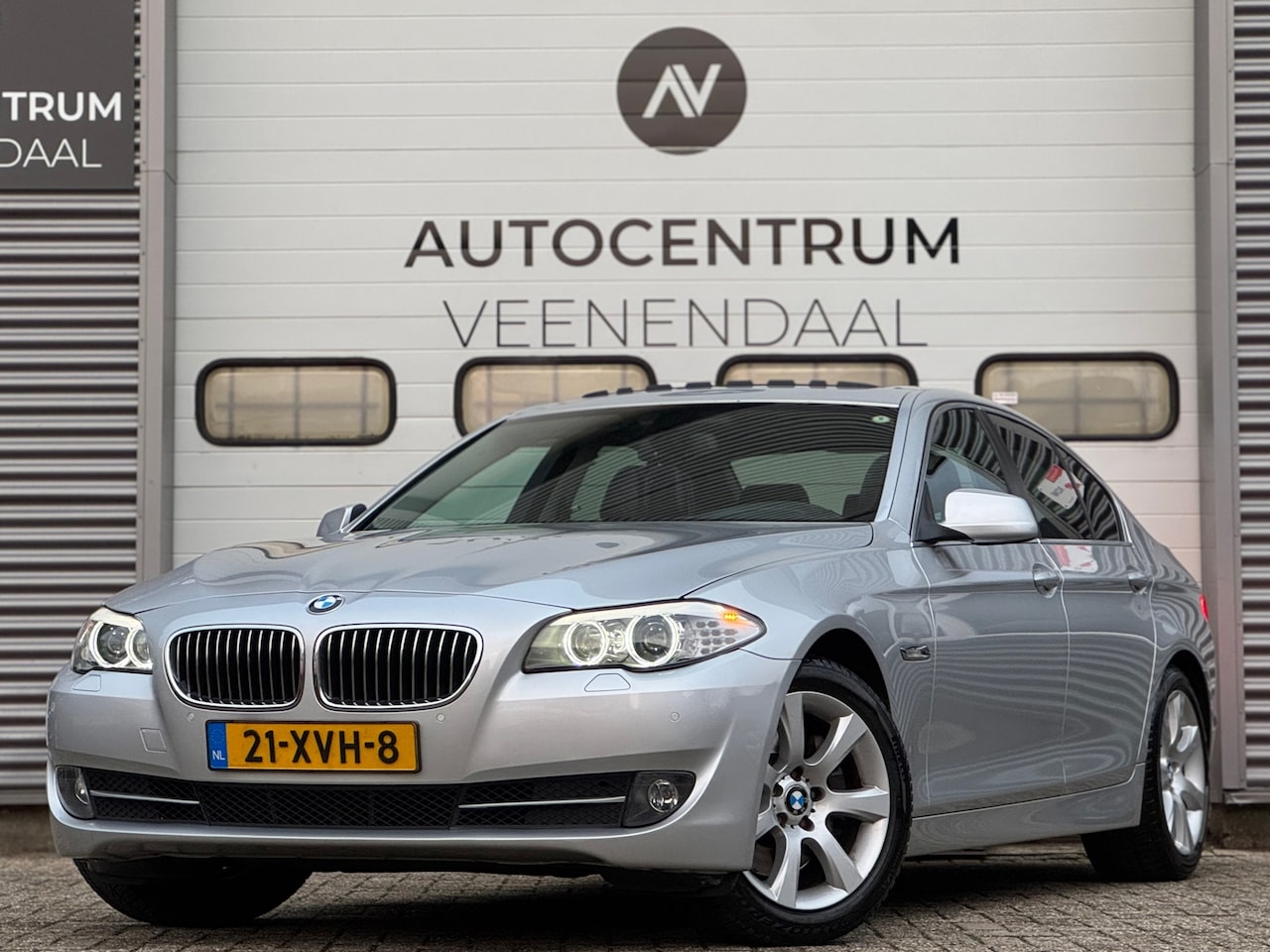 BMW 5-serie - 530i High Executive 272 PK PANO/TREKHAAK/CAMERA/COMFORTSTOELEN - AutoWereld.nl