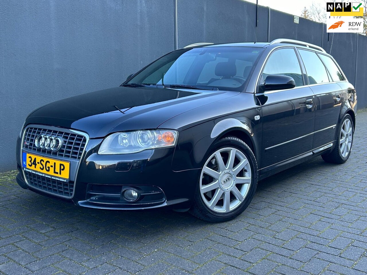 Audi A4 Avant - 3.2 FSI quattro Pro / NAP / 1e Eigenaar - AutoWereld.nl