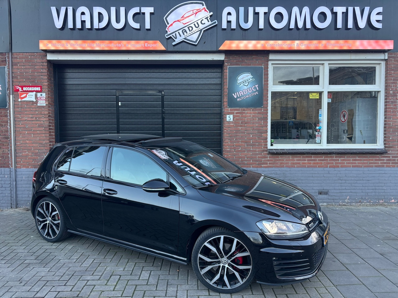 Volkswagen Golf - 2.0 TDI GTD Pano Leder - AutoWereld.nl