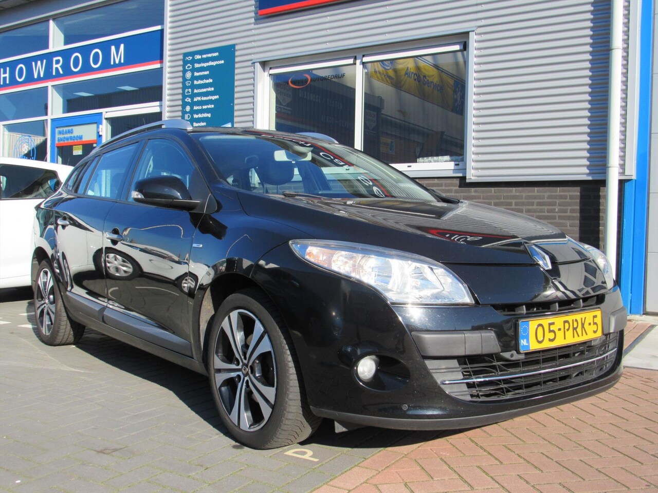 Renault Mégane - 1.4 TCe 130 pk BOSE |LM velgen| ECC| Trekhaak| Navi| - AutoWereld.nl