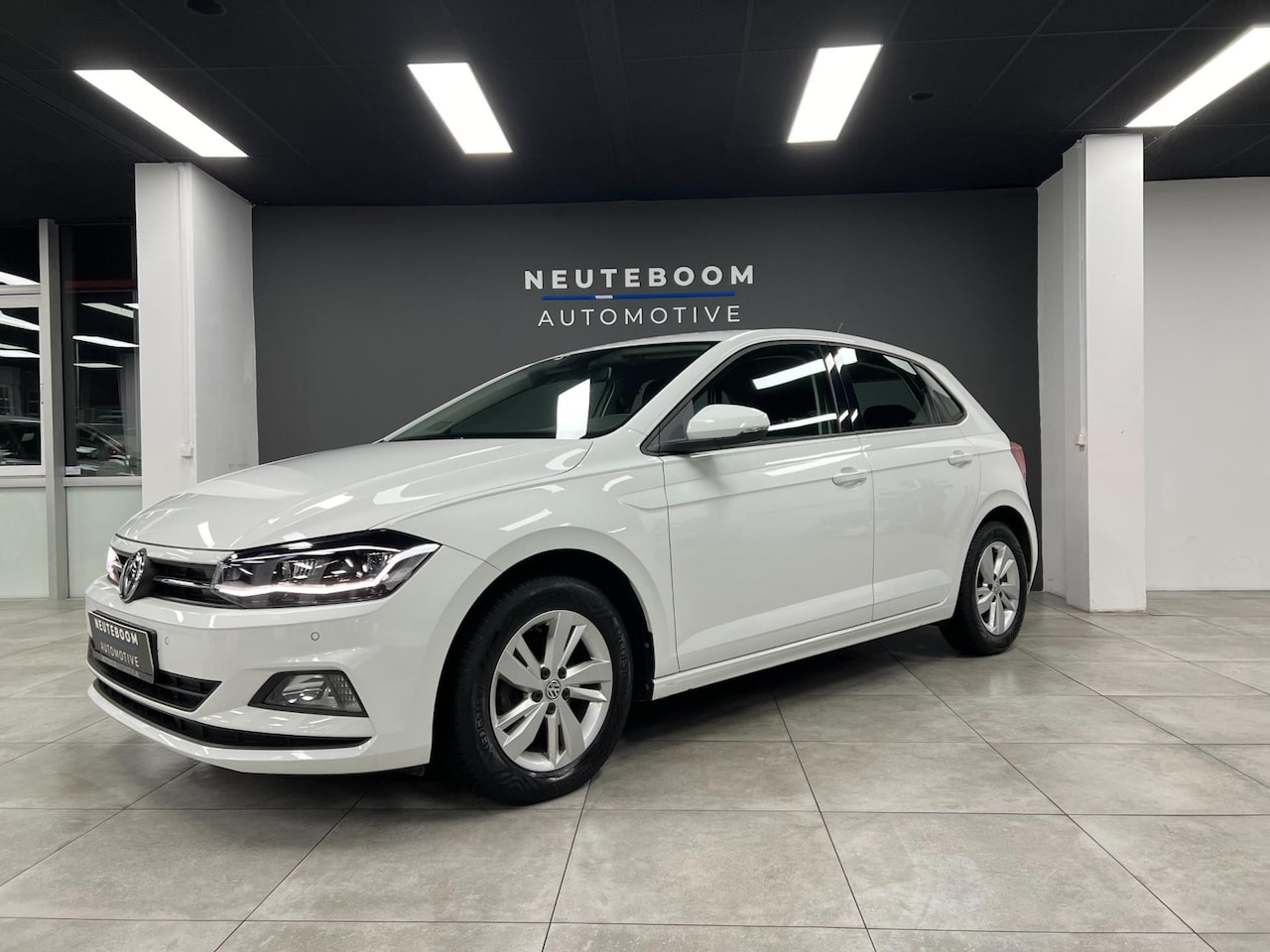 Volkswagen Polo - 1.0 Carplay | Navi | PDC | LED - AutoWereld.nl