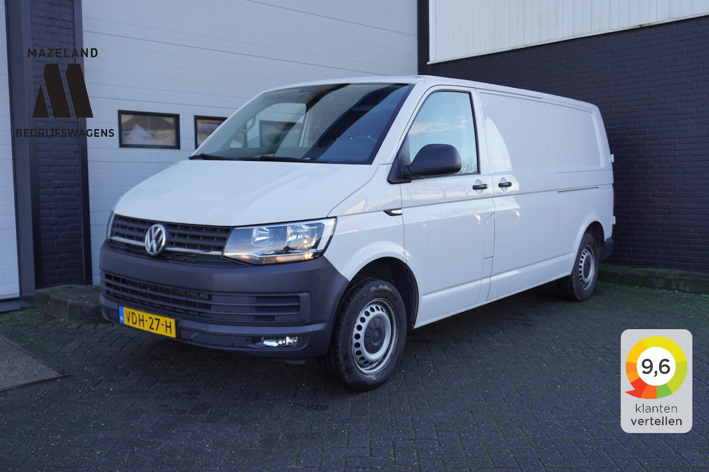 Volkswagen Transporter - 2.0 TDI L2H1 150PK Automaat EURO 6 - Airco - Cruise - PDC - 2x Schuifdeur - € 14.950,- Exc - AutoWereld.nl