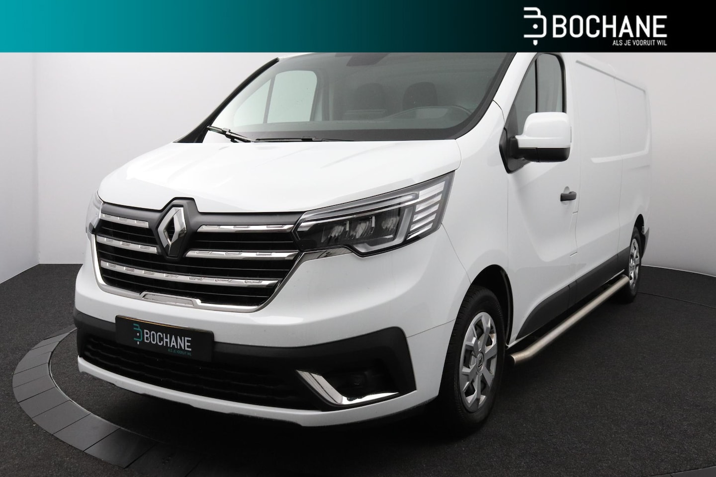 Renault Trafic - 2.0 dCi 130 T30 L2H1 Work Edition | All-Season banden | Trekhaak | Navigatie | Betimmering - AutoWereld.nl