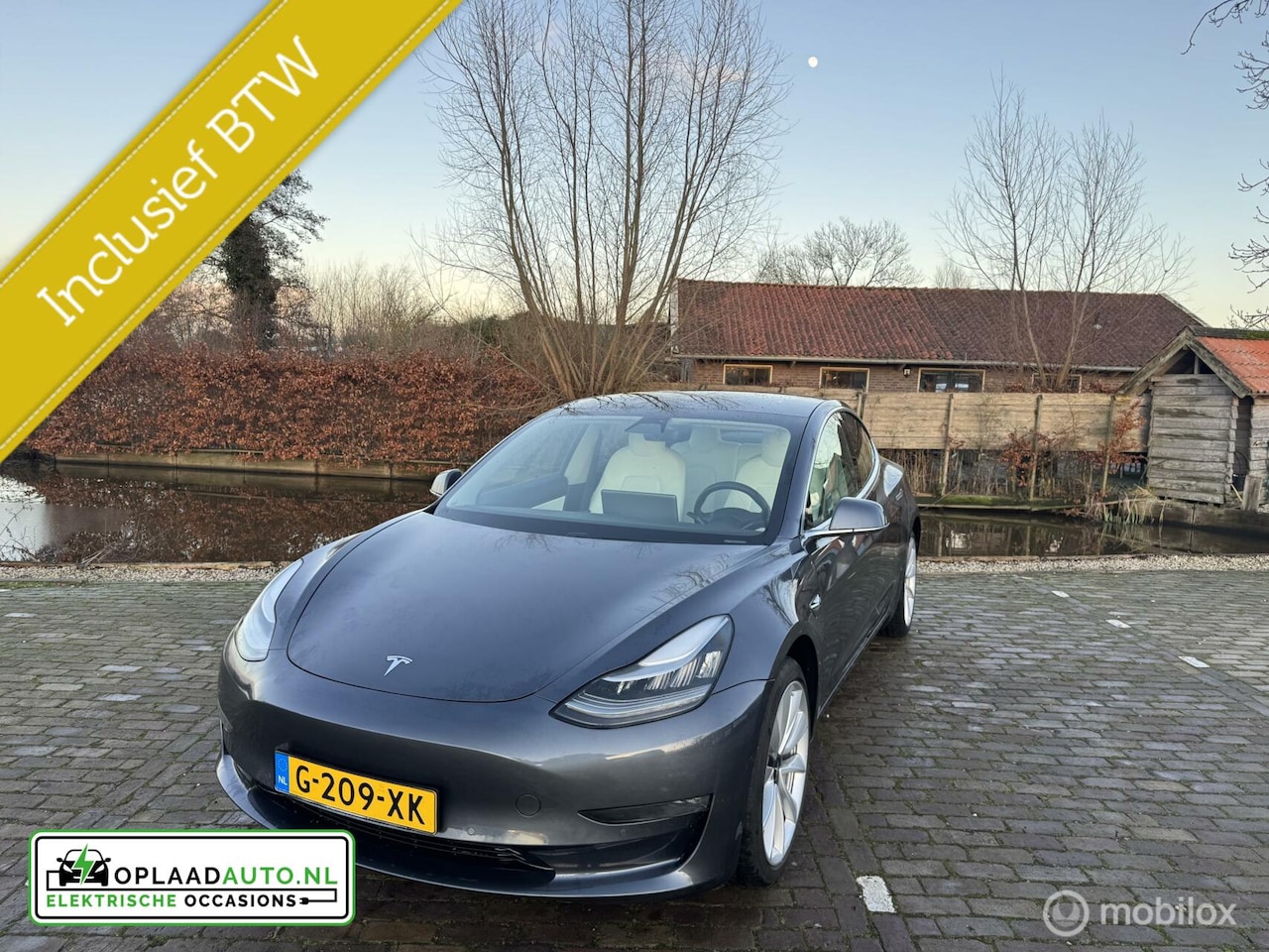 Tesla Model 3 - Long Range RWD Long Range AWD 75 | INCL FSD! | Wit interieur - AutoWereld.nl