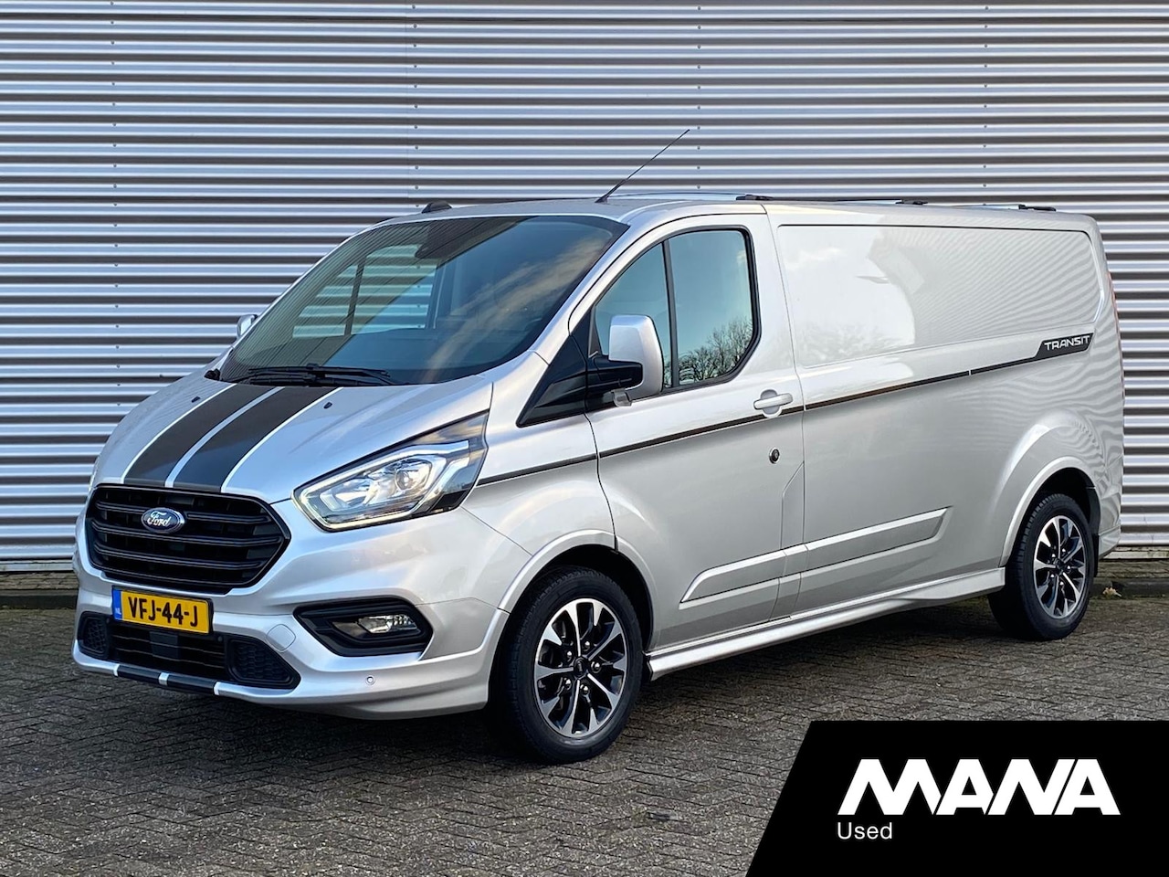 Ford Transit Custom - 320 2.0 TDCI L2H1 Sport 185PK Automaat Led LM velgen Sensoren Trekhaak Camera - AutoWereld.nl