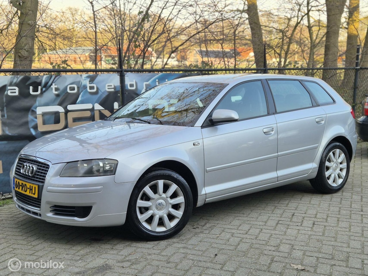 Audi A3 Sportback - 1.6 Ambiente | CLIMA | CRUISE | ELEK RAMEN | - AutoWereld.nl