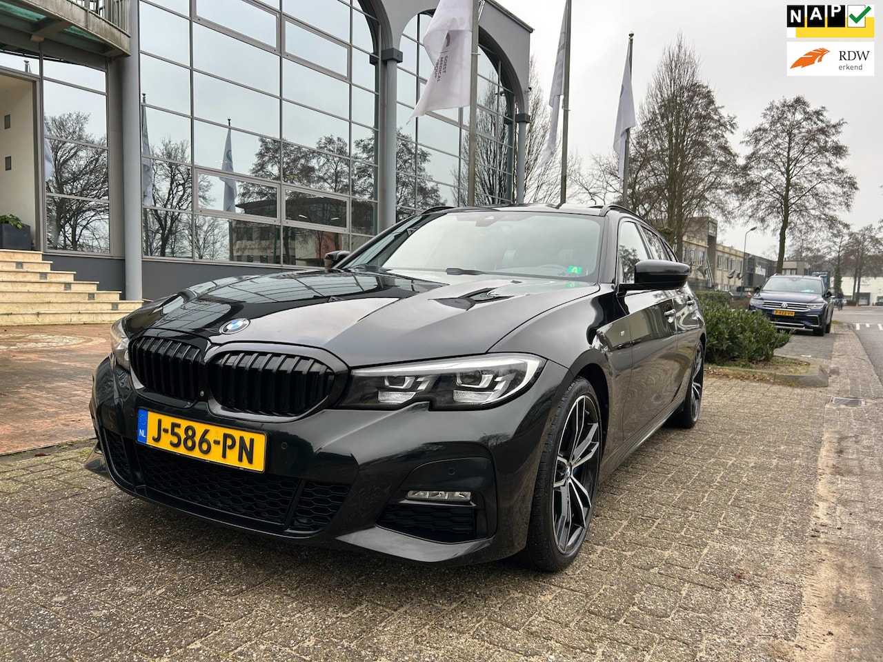 BMW 3-serie Touring - 320i Executive aut,M Pakket ,panorama,nl - AutoWereld.nl