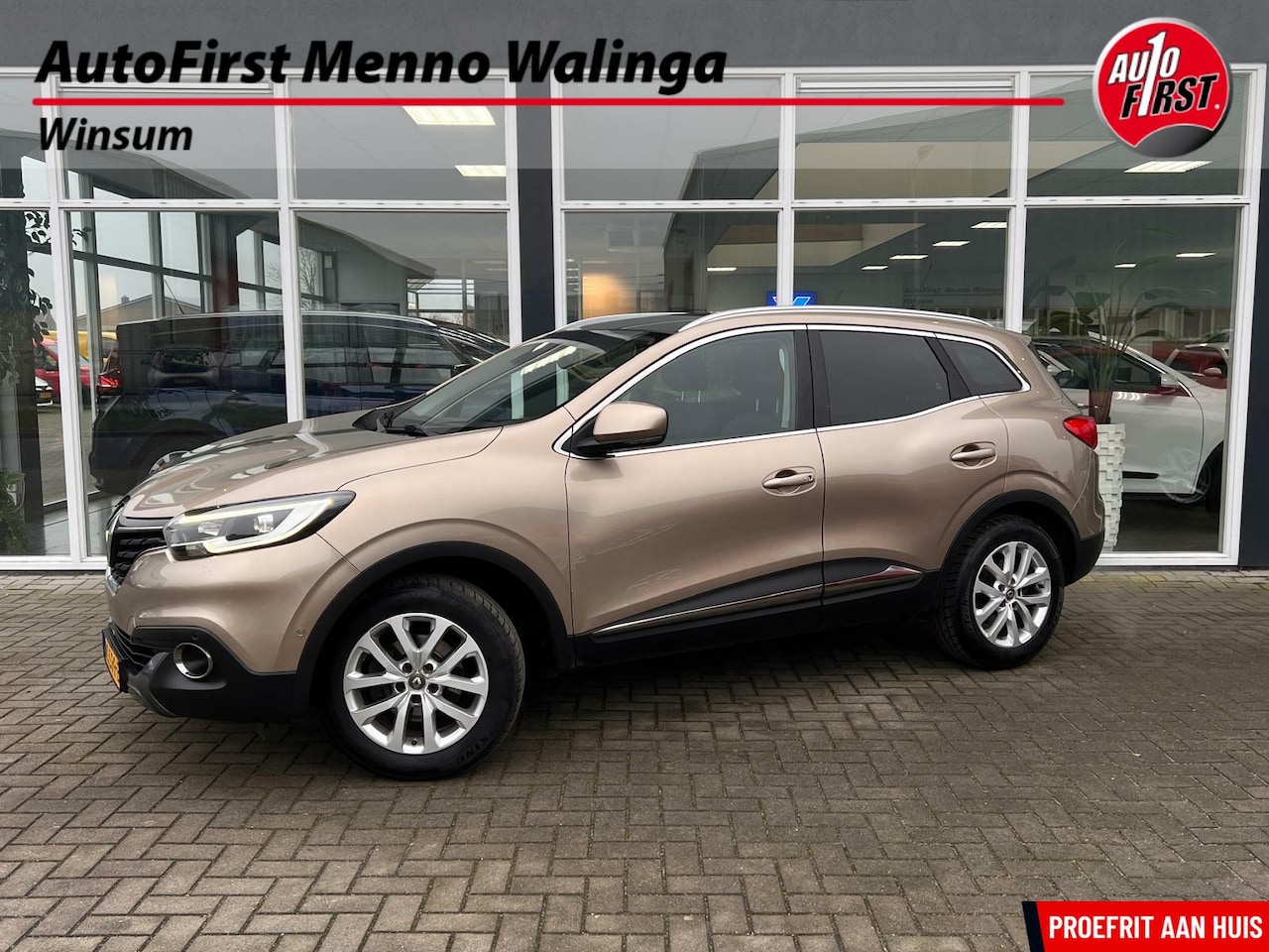 Renault Kadjar - 1.2 TCe Intens | Navi | Achteruitrijcamera | PDC | Airco | Panoramadak | - AutoWereld.nl