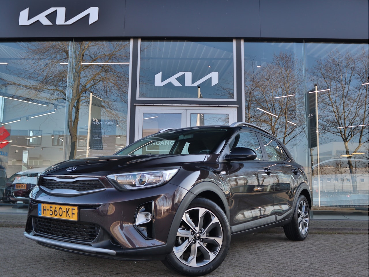 Kia Stonic - 1.0 T-GDi DynamicLine Airco Cr.Control Navi+Camera BT+USB 17"LMV PDC - AutoWereld.nl