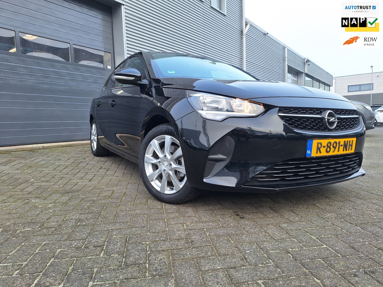 Opel Corsa - 1.2 Edition*Navigatie*Pdc*Lm Velgen*Cruise*Enz - AutoWereld.nl