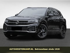 Volkswagen Touareg - 3.0 TDI R-Line Grijs Kenteken ACC Luchtvering Trekhaak Comfortstoelen Head-Up Display