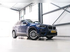 BMW X1 - xDrive20i Centennial High Executive | Schuifdak | Head up display | Sportstoelen | Navipro