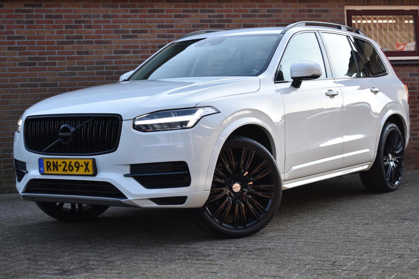 Volvo XC90 - 2.0 D4 90th Anniversary Edition '18 LED 7 persoons Inruil mogelijk - AutoWereld.nl