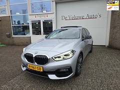 BMW 1-serie - 118i Executive Edition / pano / trekhaak / nap