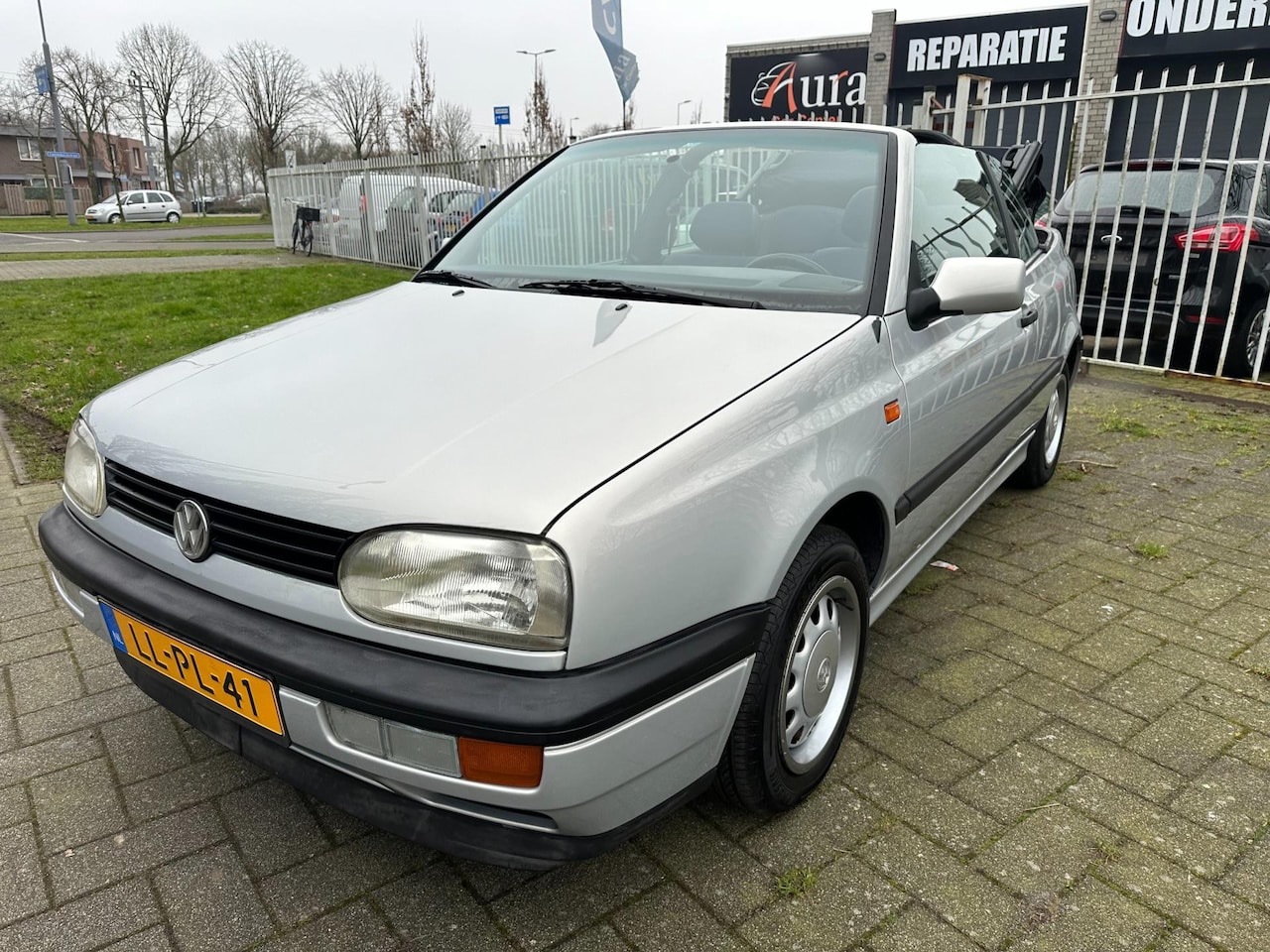 Volkswagen Golf Cabriolet - 1.8 1.8 - AutoWereld.nl