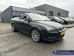 Ford Focus - 2.0-16V Futura