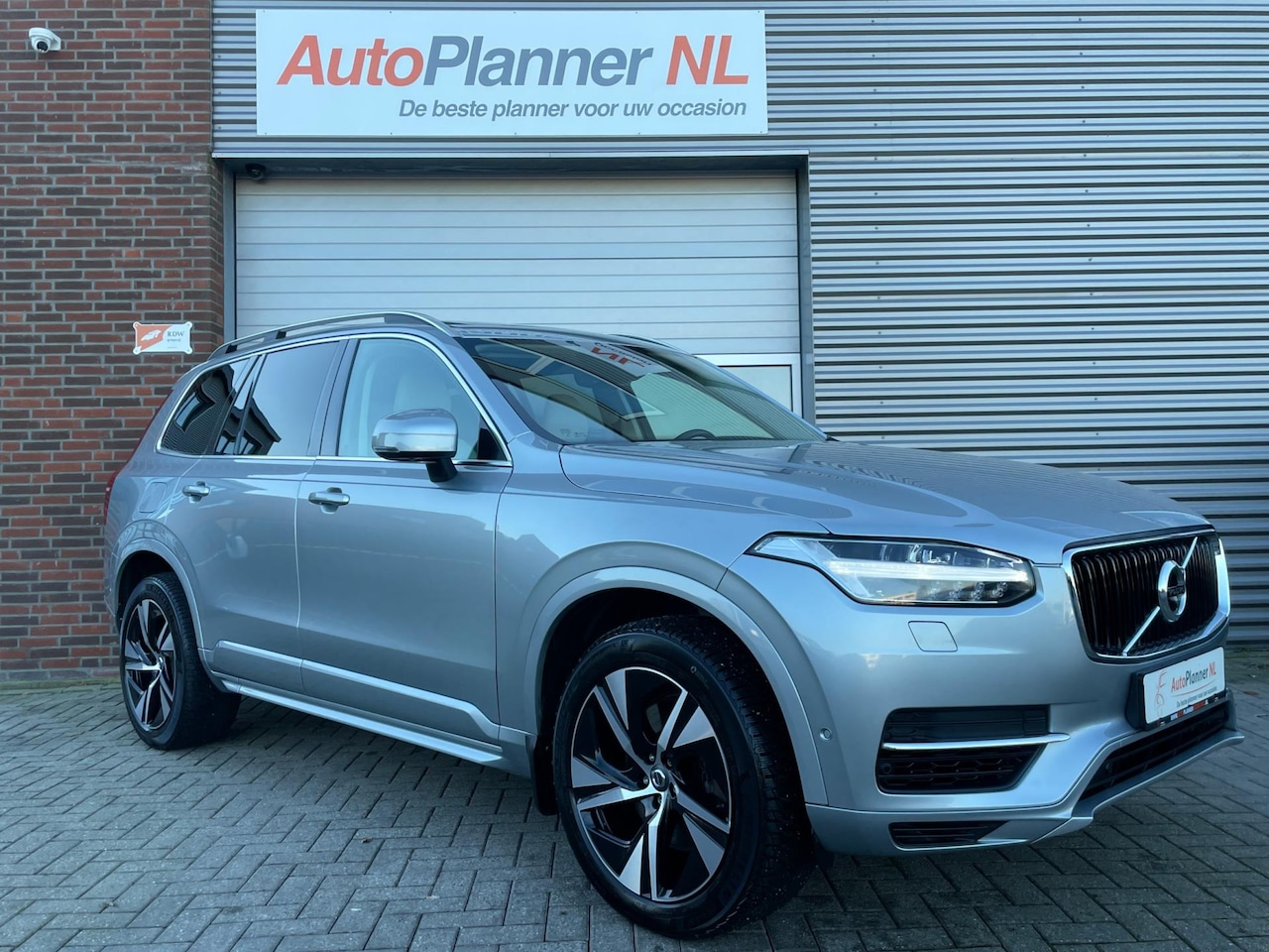 Volvo XC90 - 2.0 T6 AWD Momentum! 360° Camera! Panoramadak! - AutoWereld.nl