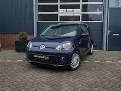 Volkswagen Up! - 1.0 high up Panorama dak, Stoelverwarming, airco,