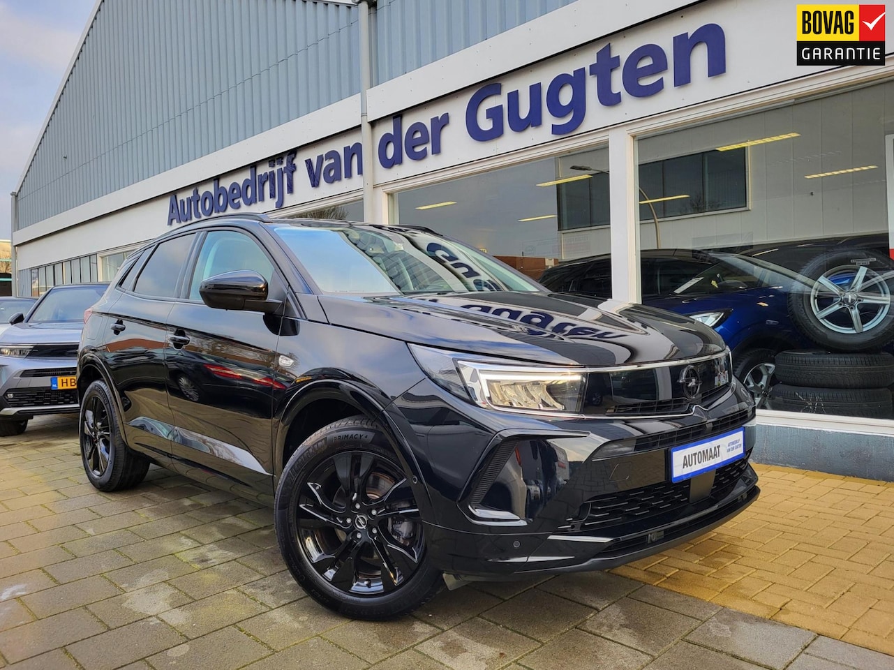 Opel Grandland - 1.2 Turbo / Black Edition / Automaat / Carplay & AndroidAuto / - AutoWereld.nl