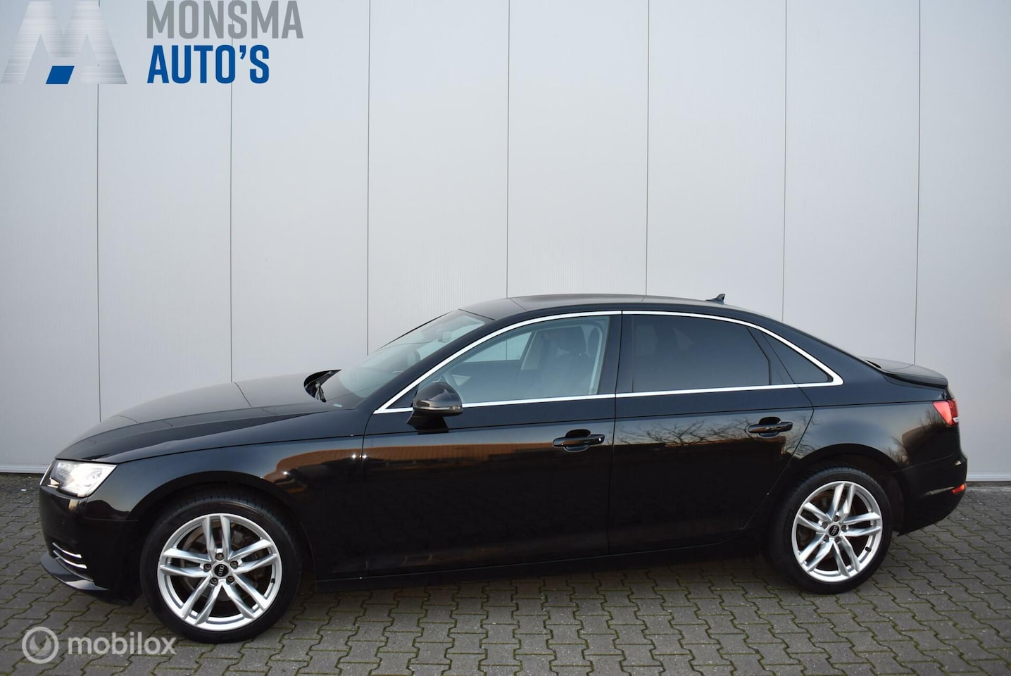 Audi A4 Limousine - 2.0 TFSI AUT. Sport Mythosschwarz 18" LMV Stoelverwarming Privacyglass Mooie auto! - AutoWereld.nl