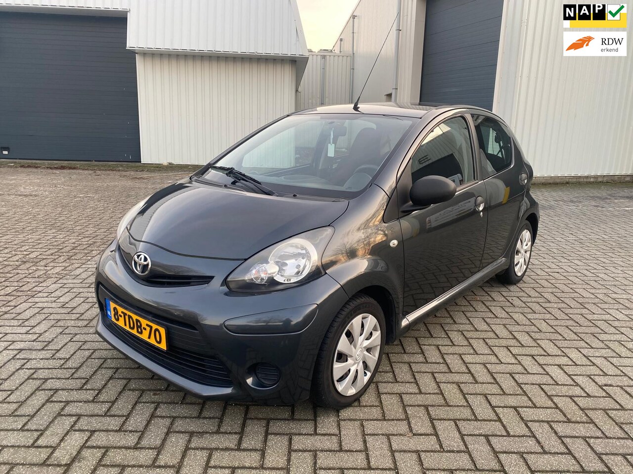 Toyota Aygo - 1.0 VVT-i Now / Airco / 5 drs / NAP - AutoWereld.nl