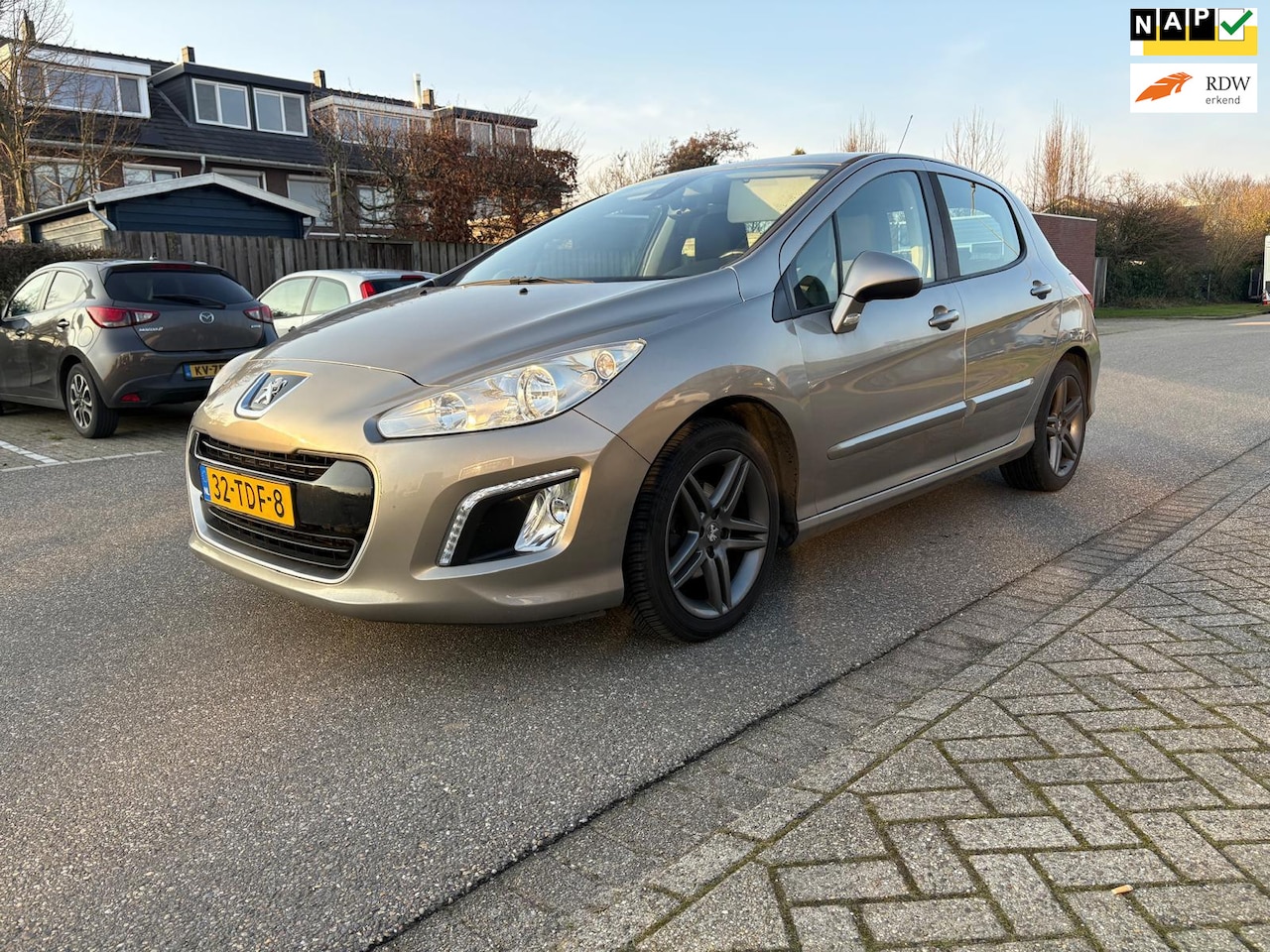 Peugeot 308 - 1.6 VTi Melbourne Cruise*Clima*Trekhaak*NAP*LM velgen*26-08-2025 APK*2e eigenaar* - AutoWereld.nl