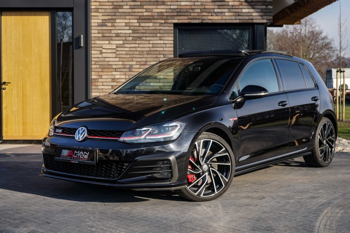 Volkswagen Golf - 2.0 TSI GTI Performance 245PK Pano/DCC/ACC/H6/RCAM - AutoWereld.nl