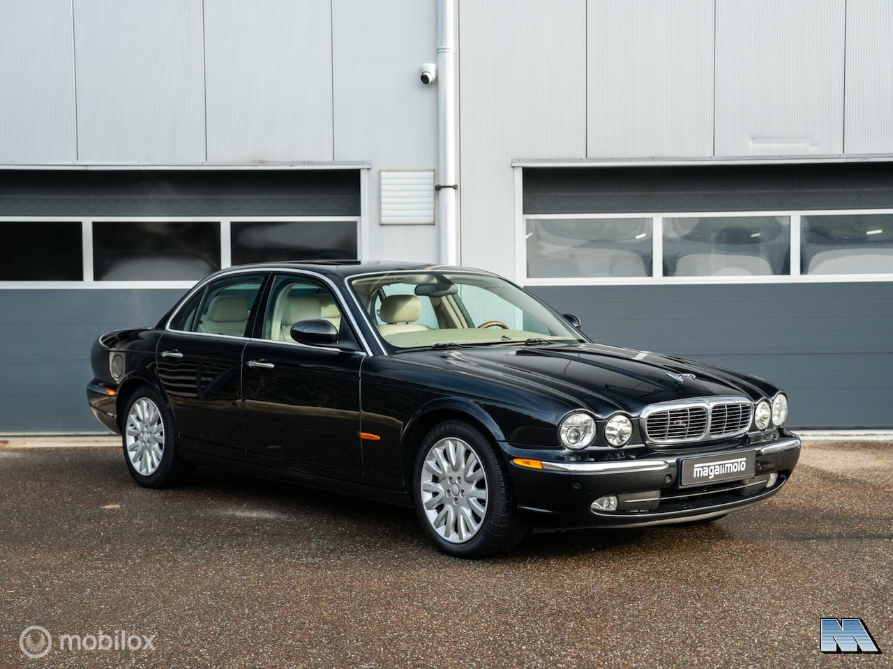 Jaguar XJ - X350 4.2 V8 Executive l Youngtimer l Mooi! - AutoWereld.nl